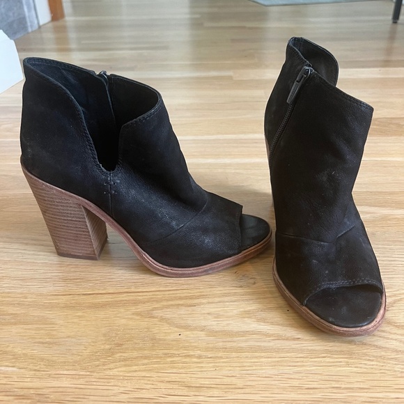 Vince Camuto | Black Booties - Size 7 - Picture 1 of 3